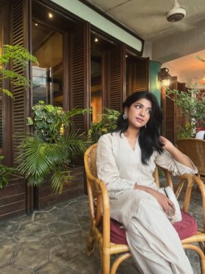 Sarika Sabah Instagram - 🌸🕊️