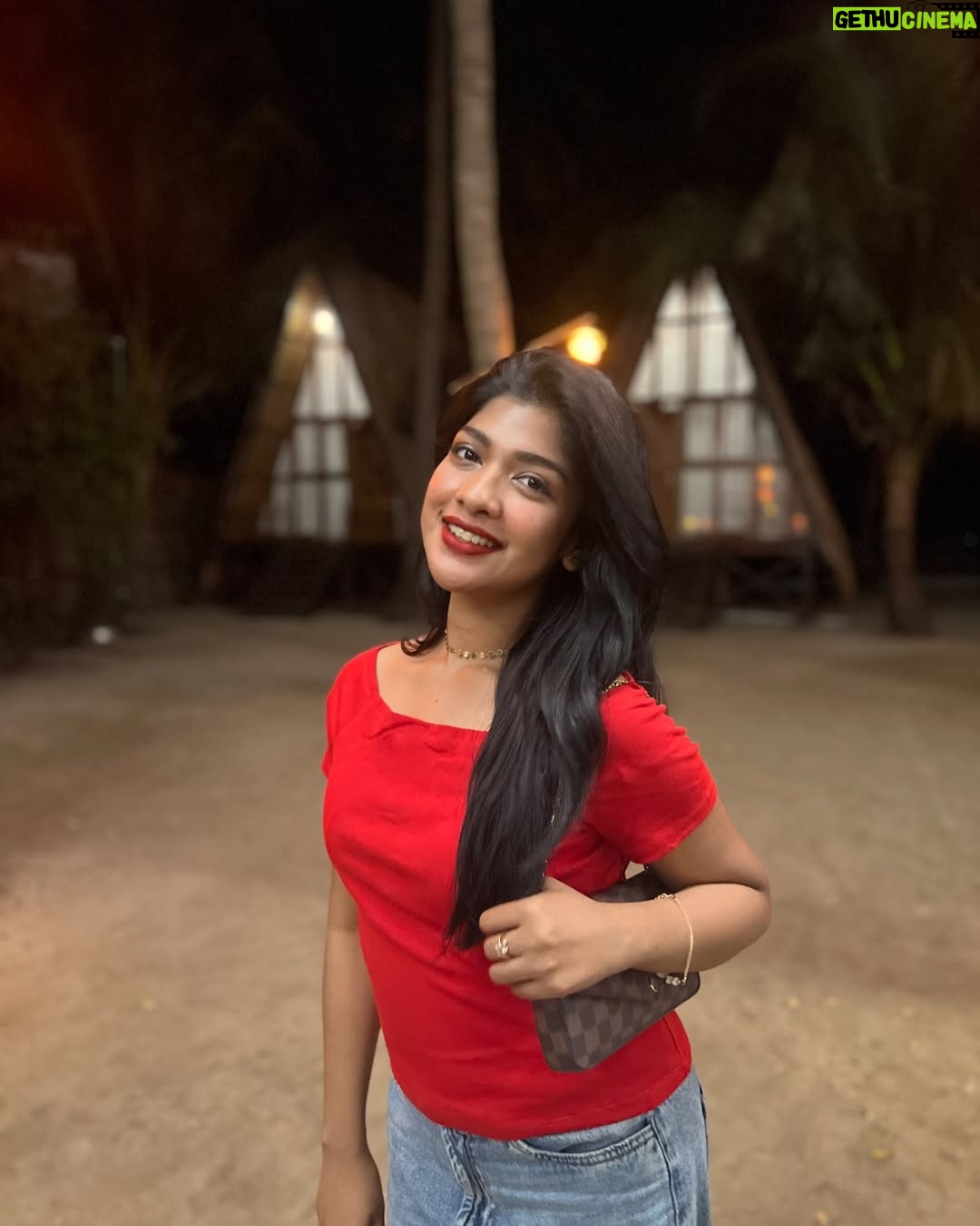Sarika Sabah - 7.2K Likes - Life is good, especially on a Friday ❤️