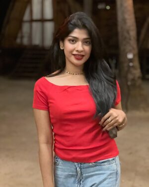 Sarika Sabah Instagram - Life is good, especially on a Friday ❤️
