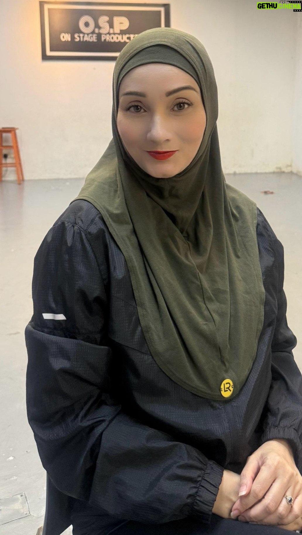 Sasha Saidin - 324 Likes - 🧕🏻

Thank you @lindarafar for this lovely LR hijab in my favourite colour! So comfortable and easy to wear. Lev! 💜

#ELITE #Elite25Concert #20Sept2025 #PlenenaryHall #KualaLumpurConventionCentre #LightsCameraAction #ELITEWarriors 

#ADashOfSash💋
#CommittedToTheCelopians 
#DiaryOfADevotedDomesticatedDabawi 
#TheElusiveFairytaleOfTheHalfBloodPrincessSayang
