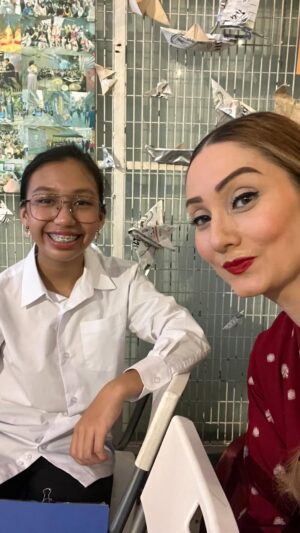 Sasha Saidin Instagram - 🎶 🎶 🎶 

Congratulations to the musical prodigy @emilyrayn12 , to @nazura_rahime for organising such a successful P. Ramlee tribute night, to the conductor maestro Cikgu Rahimi for leading the Melawati Symphony Orchestra, to the artistes from The One Academy who hand painted all the fantastic P.Ramlee artwork and last but not least thank you to @dr.wanfariza who invited me to be witness to such a spectacular event. Bravo everyone! 👌🏻 

#JalanNegaraKita #MalamAmbangMerdeka #MalamLagenda
#SenimanAgungNegaraPRamlee #MelawatiSymphonyOrchestra #TheOneAcademy #VibesAndBeatsAcademy 

#ELITE #Elite25Concert #20Sept2025 #PlenenaryHall #KualaLumpurConventionCentre #LightsCameraAction #ELITEWarriors 

#ADashOfSash💋
#CommittedToTheCelopians 
#DiaryOfADevotedDomesticatedDabawi 
#TheElusiveFairytaleOfTheHalfBloodPrincessSayang