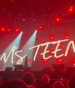 Sasha Saidin Instagram - 🤩🤩🤩🤩🤩🤩🤩

Well done @4u2cofficial for a great concert last night!!! You guys brought us back to the 90’s!!!! 3 words… Yow. Chuan. Plaza. Lol. Thanks to @dacdatoac for giving @eliteofficialmy a shoutout too during the finale… “ELITE in da houseeee!!” Woot! Woot! 👏🏻👏🏻👏🏻

p/s @momlifesaidso Syirin (Jaja Msteen) you were sorely missed but @shankeyjtee and Dila did a fantastic job! 👍🏻👌🏻

#KamiGengLot10TungguIntrakota #BukitBintangGirlsSchool

#ELITE #Elite25Concert #20Sept2025 #PlenenaryHall #KualaLumpurConventionCentre #LightsCameraAction #ELITEWarriors 

#ADashOfSash💋
#CommittedToTheCelopians 
#DiaryOfADevotedDomesticatedDabawi 
#TheElusiveFairytaleOfTheHalfBloodPrincessSayang