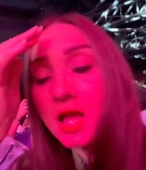 Sasha Saidin Instagram - 🤩🤩🤩🤩🤩🤩🤩

Well done @4u2cofficial for a great concert last night!!! You guys brought us back to the 90’s!!!! 3 words… Yow. Chuan. Plaza. Lol. Thanks to @dacdatoac for giving @eliteofficialmy a shoutout too during the finale… “ELITE in da houseeee!!” Woot! Woot! 👏🏻👏🏻👏🏻

p/s @momlifesaidso Syirin (Jaja Msteen) you were sorely missed but @shankeyjtee and Dila did a fantastic job! 👍🏻👌🏻

#KamiGengLot10TungguIntrakota #BukitBintangGirlsSchool

#ELITE #Elite25Concert #20Sept2025 #PlenenaryHall #KualaLumpurConventionCentre #LightsCameraAction #ELITEWarriors 

#ADashOfSash💋
#CommittedToTheCelopians 
#DiaryOfADevotedDomesticatedDabawi 
#TheElusiveFairytaleOfTheHalfBloodPrincessSayang