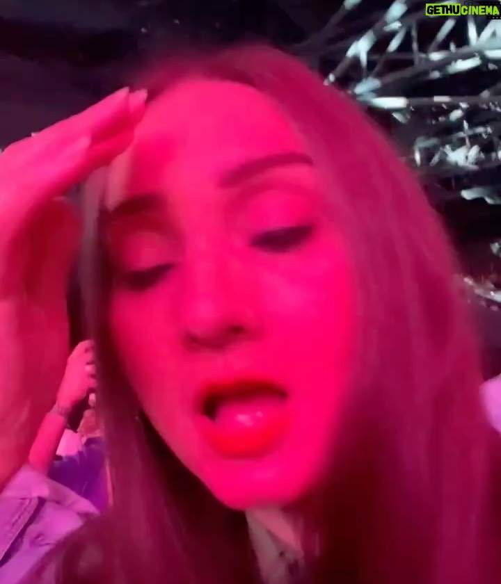 Sasha Saidin - 480 Likes - 🤩🤩🤩🤩🤩🤩🤩

Well done @4u2cofficial for a great concert last night!!! You guys brought us back to the 90’s!!!! 3 words… Yow. Chuan. Plaza. Lol. Thanks to @dacdatoac for giving @eliteofficialmy a shoutout too during the finale… “ELITE in da houseeee!!” Woot! Woot! 👏🏻👏🏻👏🏻

p/s @momlifesaidso Syirin (Jaja Msteen) you were sorely missed but @shankeyjtee and Dila did a fantastic job! 👍🏻👌🏻

#KamiGengLot10TungguIntrakota #BukitBintangGirlsSchool

#ELITE #Elite25Concert #20Sept2025 #PlenenaryHall #KualaLumpurConventionCentre #LightsCameraAction #ELITEWarriors 

#ADashOfSash💋
#CommittedToTheCelopians 
#DiaryOfADevotedDomesticatedDabawi 
#TheElusiveFairytaleOfTheHalfBloodPrincessSayang