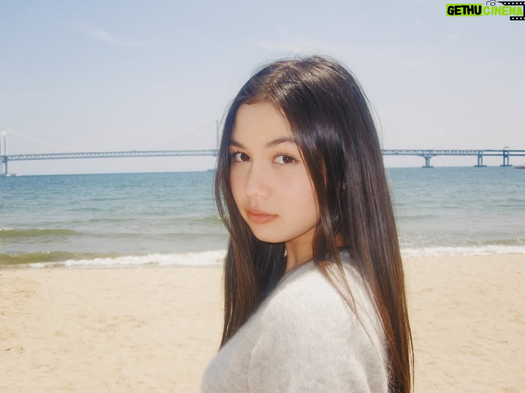 Saskia Chadwick - 290.3K Likes - 🐚🌊