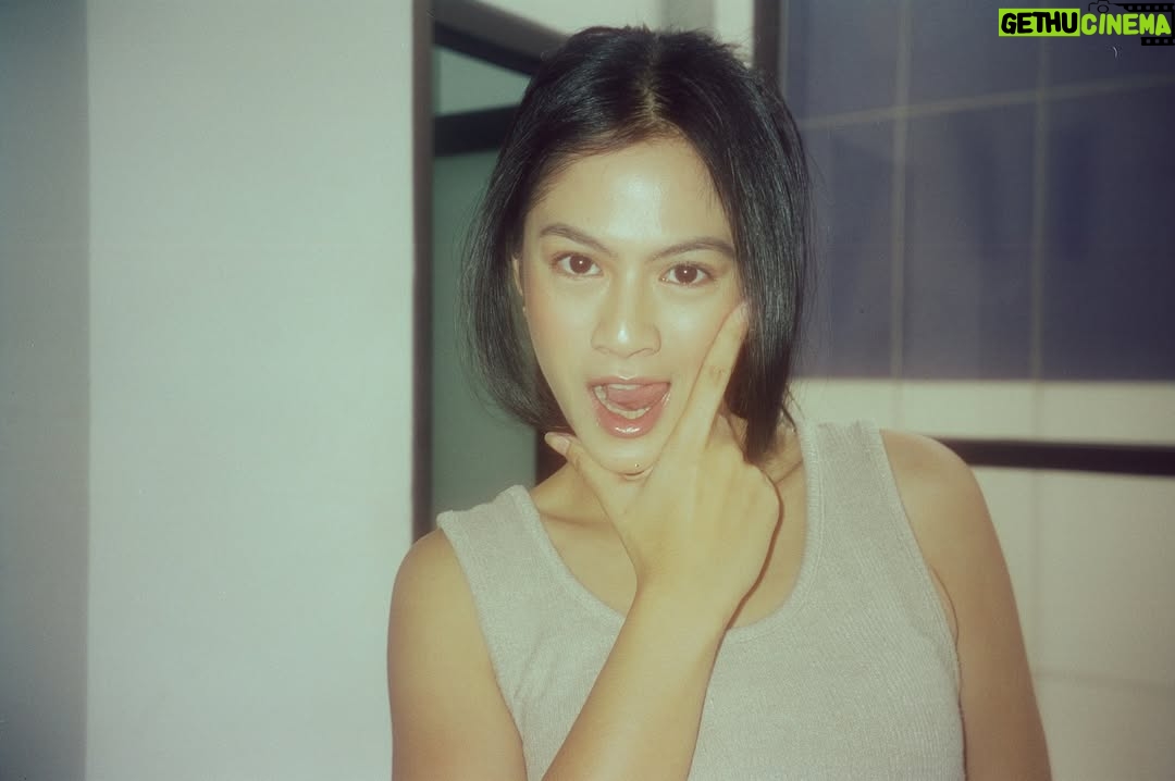 Saskia Chadwick - 190.4K Likes - Ular Tangga Dara(h) thru my lenses📸
Eps 4 & 5 (Express) is out!! 

Sejauh ini UTD gimana menurut kalian?🥰