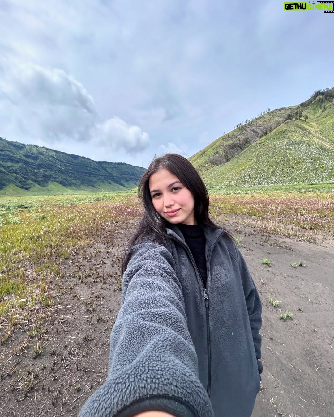 Saskia Chadwick - 396.7K Likes - Bromo 🌄