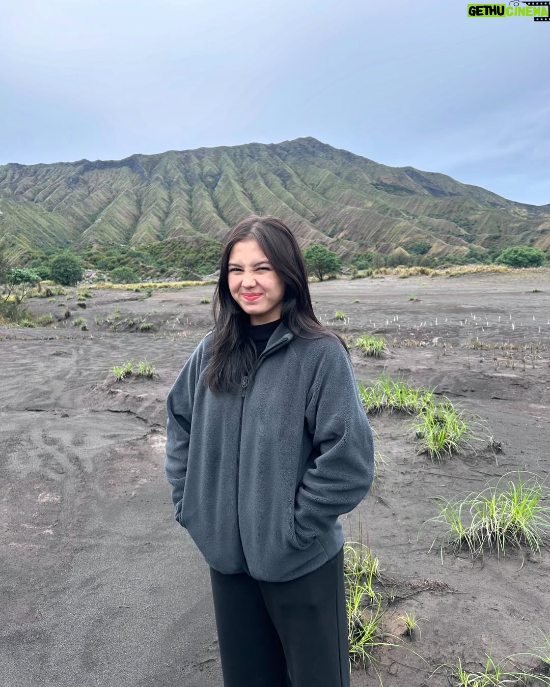 Saskia Chadwick - 396.7K Likes - Bromo 🌄