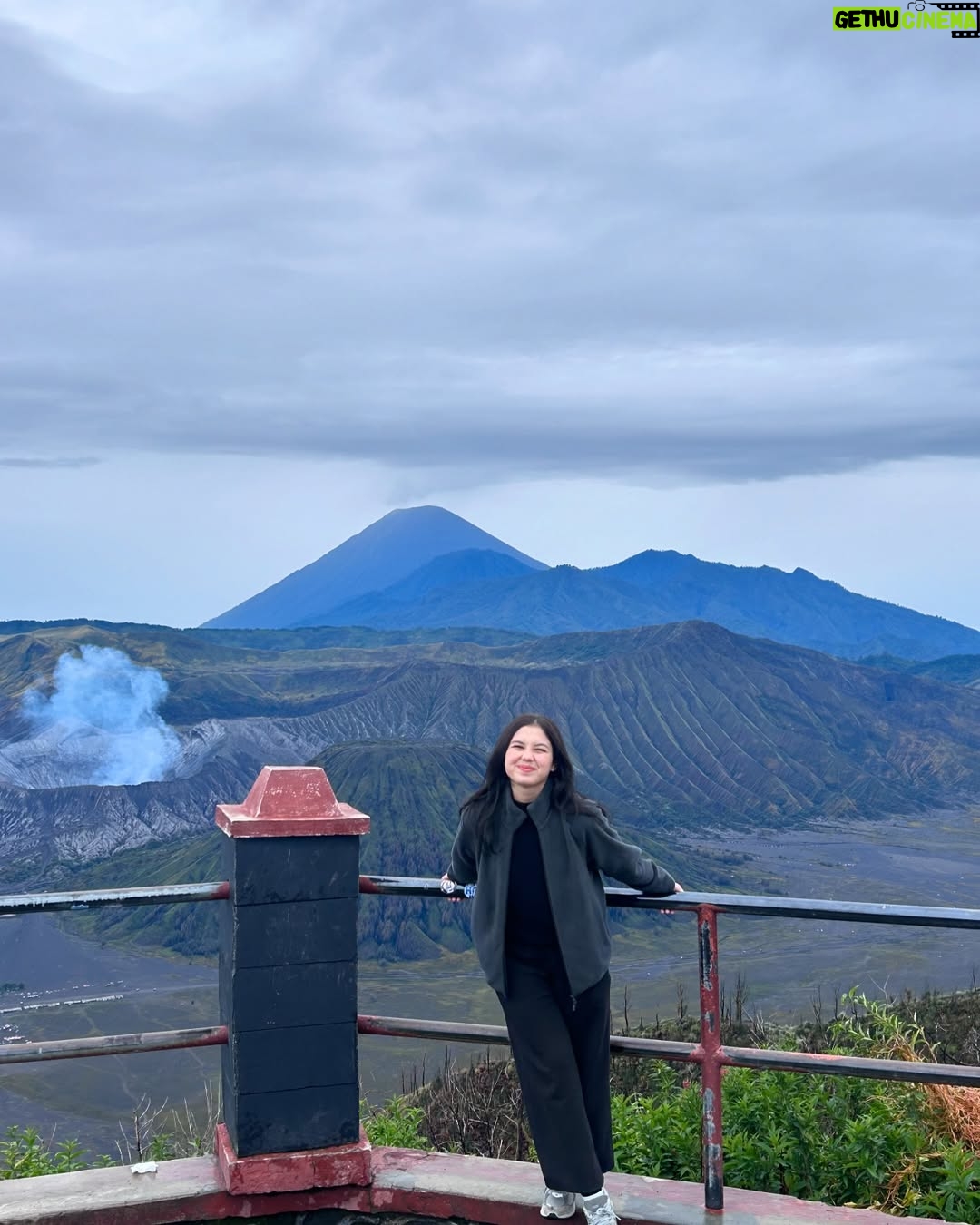 Saskia Chadwick - 396.7K Likes - Bromo 🌄