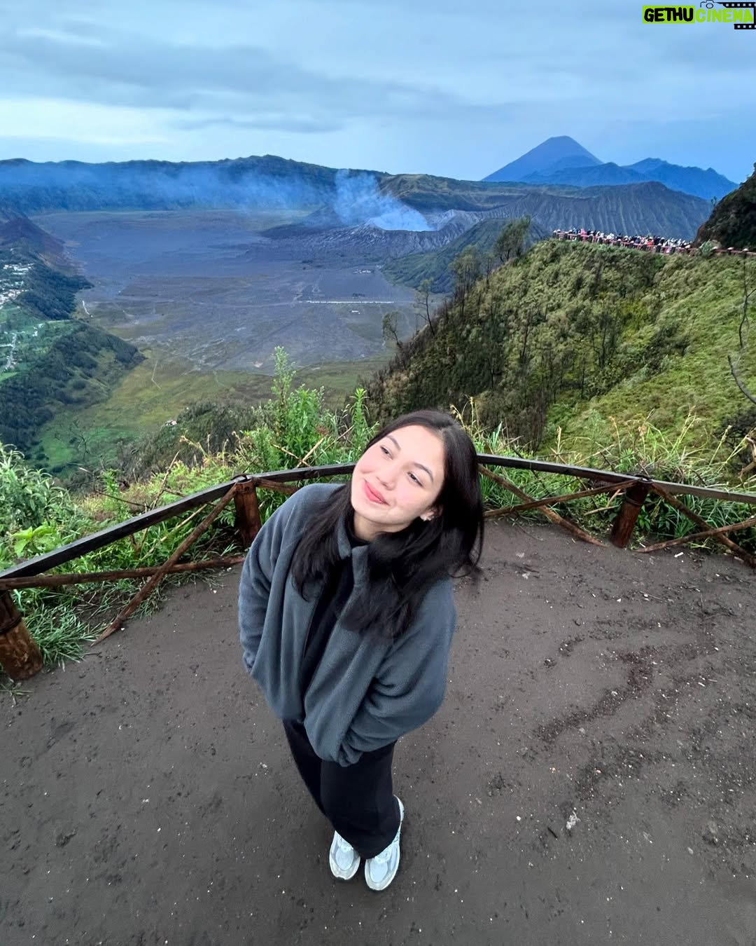 Saskia Chadwick - 396.7K Likes - Bromo 🌄
