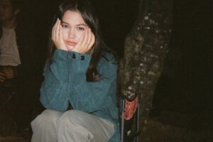 Saskia Chadwick Instagram - Ular Tangga Dara(h) thru my lenses📸
Eps 4 & 5 (Express) is out!! 

Sejauh ini UTD gimana menurut kalian?🥰