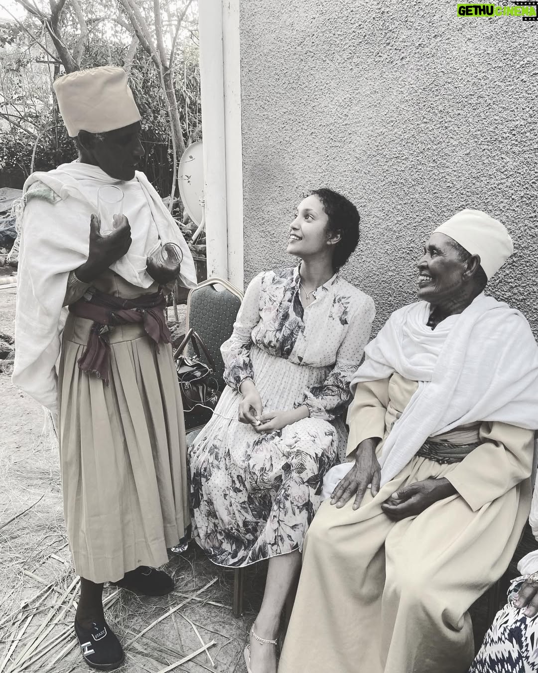Sayat Demissie - 40.3K Likes - #ፍቅር #ብቻ #ይገዛል #onlylovecan 
.
.
.
.
.
.
.
.
.
.
#onlylovecan #habesha #love #loveislove #ethiopian #picoftheday #eritreanwomen #ethiopia🇪🇹