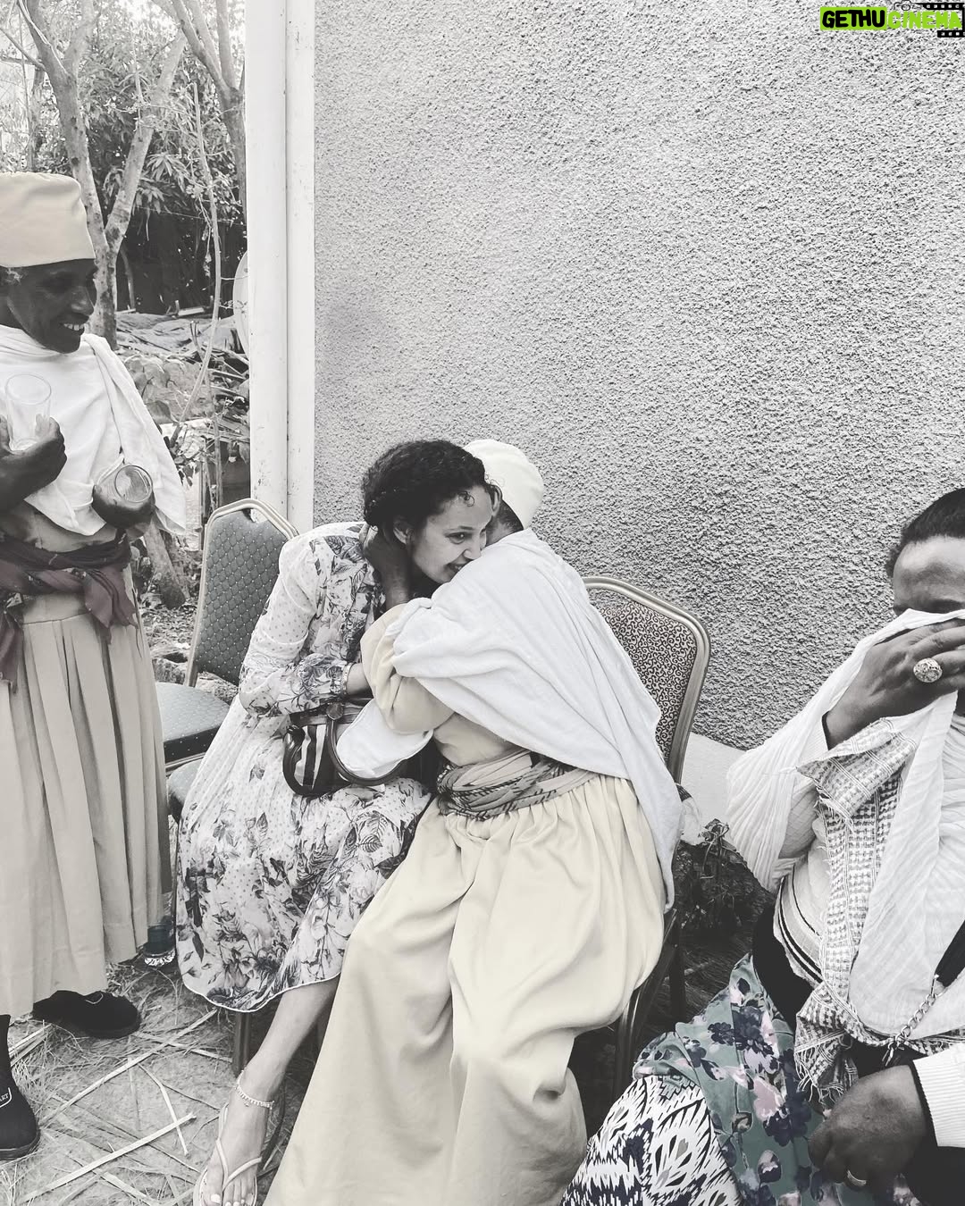 Sayat Demissie - 40.3K Likes - #ፍቅር #ብቻ #ይገዛል #onlylovecan 
.
.
.
.
.
.
.
.
.
.
#onlylovecan #habesha #love #loveislove #ethiopian #picoftheday #eritreanwomen #ethiopia🇪🇹