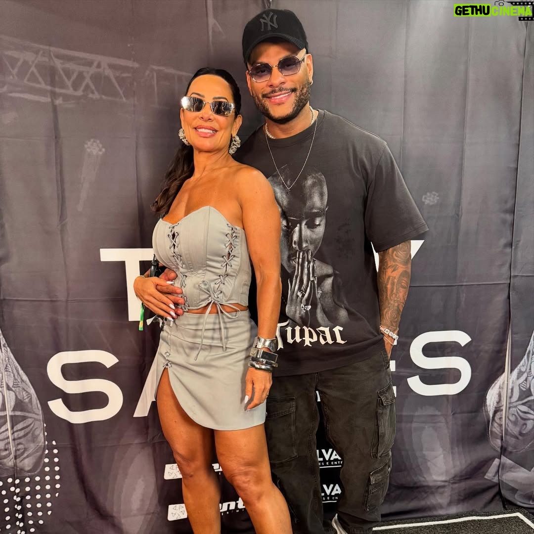 Scheila Carvalho - 73.3K Likes - Uma tarde pra ficar marcada em nossos corações. Gratidão por todo carinho sempre São Paulo! Foi lindo demais 
@carnauoloficial