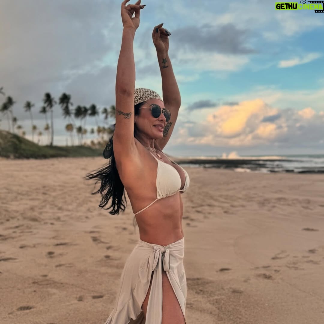 Scheila Carvalho - 64.7K Likes - Reenergizada ☀️🙌🏼✨🌊