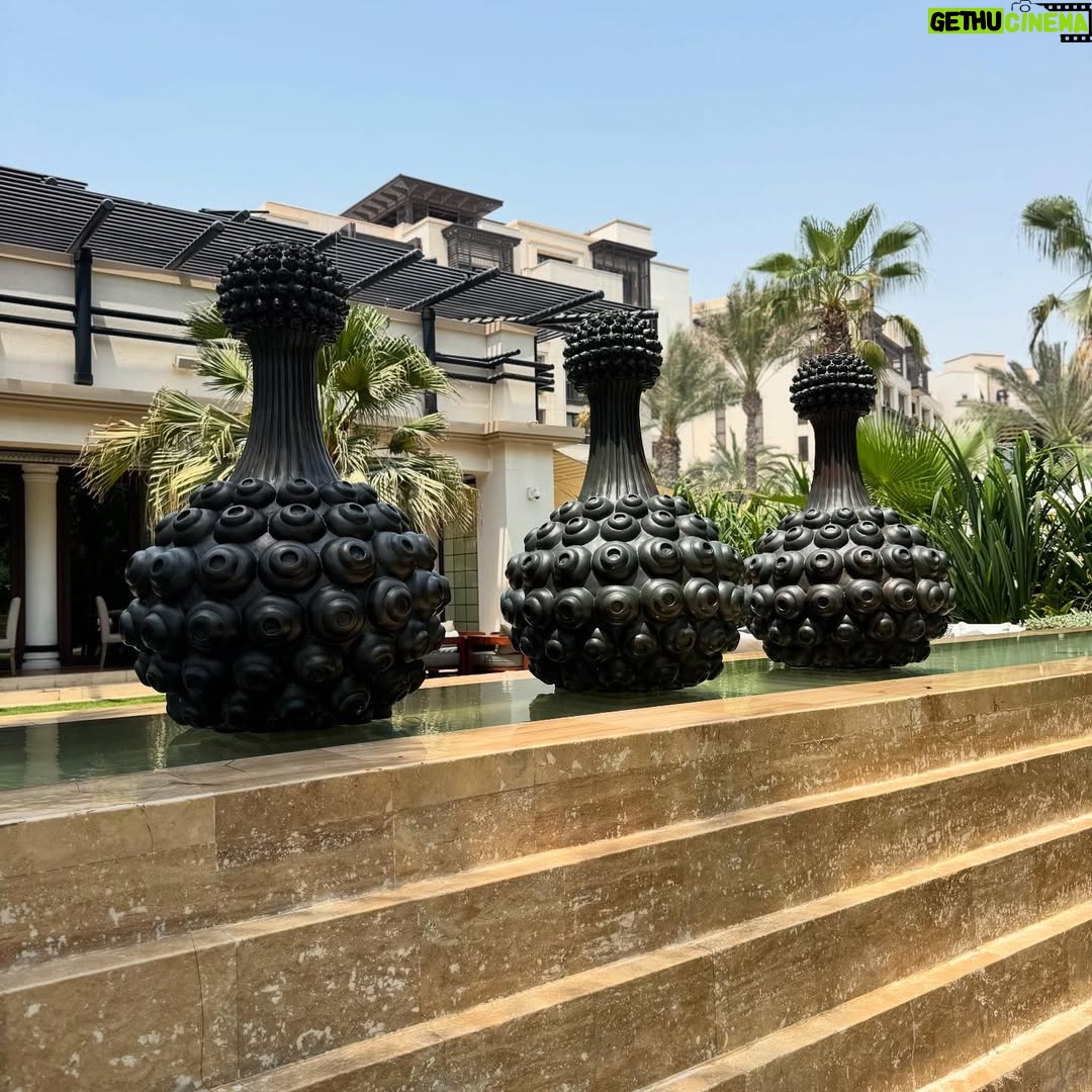 Scheila Carvalho - 51K Likes - Dump do primeiro dia de muito calor em Dubai!
