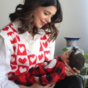 Searha Asghar Instagram - Happy mother's day to every mom. May Allah give us good health so we can keep our little ones healthy!