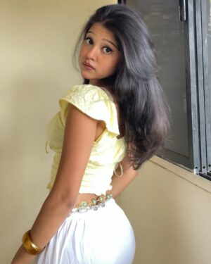Sejal Jadhav Instagram - š§āØ
.
.
.
#fyp #fypć· #foryou #likeforlikes #ootd #summervibes #summeroutfits #outfitoftheday #fashionista #stylist #outfit #lookbook #streetstyle #style #styleoftheday #stylediaries #aesthetic #ļ½ļ½
ļ½ļ½ļ½ļ½
ļ½ļ½ļ½ #whatiwore #theeverydayproject #instagram #instagood #instadaily #instamood #trendy #trending #sejaljadhav
