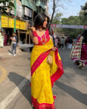 Sejal Jadhav Instagram - ą¤¦ą¤æą¤µą¤¾ą¤³ą„ą¤ą„या ą¤¹ą¤¾ą¤°ą„ą¤¦ą¤æą¤ ą¤¶ą„ą¤ą„ą¤ą„ą¤ą¤¾ šŖāØ
.
.
.
šø - @rushiyadav_ @atharva_ware_31
.
.
.
#foryou #fyp #fypć· #diwali2023 #saree #happydiwali #traditional #traditionalwear #ootd #diwalivibes #likeforlikes #diwaliaesthetic #outfitoftheday #lookbook #fashionista #whatiwore #stylediaries #aboutalook #trendy #trending #aesthetics #theeverydayproject #instagram #instadaily #instagood #positivevibes #sejal_jadhav_17