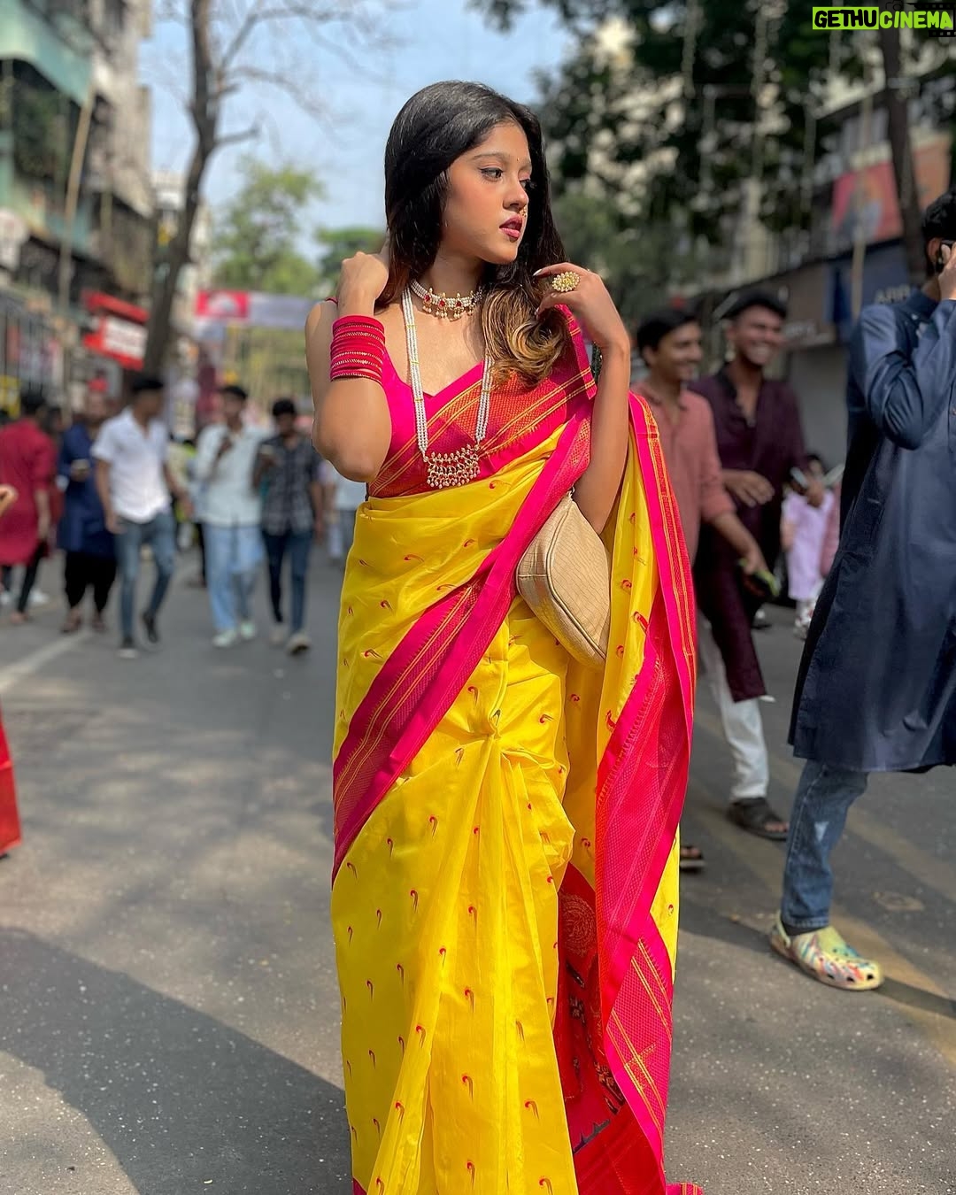 Sejal Jadhav - 18.1K Likes - दिवाळीच्या हार्दिक शुभेच्छा 🪔✨
.
.
.
📸 - @rushiyadav_ @atharva_ware_31 
.
.
.
#foryou #fyp #fypシ #diwali2023 #saree #happydiwali #traditional #traditionalwear #ootd #diwalivibes #likeforlikes #diwaliaesthetic #outfitoftheday #lookbook #fashionista #whatiwore #stylediaries #aboutalook #trendy #trending #aesthetics #theeverydayproject #instagram #instadaily #instagood #positivevibes #sejal_jadhav_17