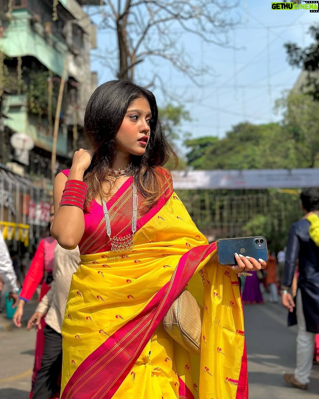 Sejal Jadhav - 18.1K Likes - दिवाळीच्या हार्दिक शुभेच्छा 🪔✨
.
.
.
📸 - @rushiyadav_ @atharva_ware_31 
.
.
.
#foryou #fyp #fypシ #diwali2023 #saree #happydiwali #traditional #traditionalwear #ootd #diwalivibes #likeforlikes #diwaliaesthetic #outfitoftheday #lookbook #fashionista #whatiwore #stylediaries #aboutalook #trendy #trending #aesthetics #theeverydayproject #instagram #instadaily #instagood #positivevibes #sejal_jadhav_17