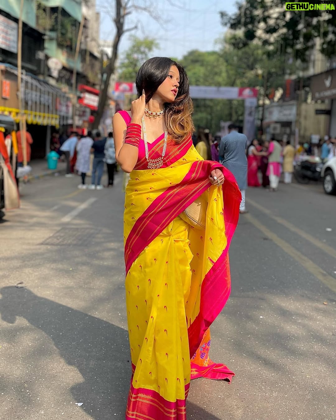 Sejal Jadhav - 18.1K Likes - दिवाळीच्या हार्दिक शुभेच्छा 🪔✨
.
.
.
📸 - @rushiyadav_ @atharva_ware_31 
.
.
.
#foryou #fyp #fypシ #diwali2023 #saree #happydiwali #traditional #traditionalwear #ootd #diwalivibes #likeforlikes #diwaliaesthetic #outfitoftheday #lookbook #fashionista #whatiwore #stylediaries #aboutalook #trendy #trending #aesthetics #theeverydayproject #instagram #instadaily #instagood #positivevibes #sejal_jadhav_17