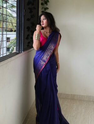 Sejal Jadhav Instagram - āMein toh saj gayi re Sajna keliyeā ššāØ
.
Saree & blouse from @suta_bombay
.
.
.
.
.
.
.
šø - @ommmadke
{ mul cotton saree, Suta Bombay, cotton saree, saree, traditional, desi girlie, bindi, chudiyan, desi fit, desi aesthetics, desi, desi core, love, old aesthetics, 90s, 90saesthetics, 90s song, vintage, trending, vintage aesthetics, reels, trending audio, songs, explore, explore page }
.
#fyp #fypć· #foryou #cottonsaree #sutabombay #mulcotton #mulcottonsaree #likeforlikes #ootd #traditional #saree #vintage #outfitoftheday #fashionista #lookbook #style #vintageaesthetics #stylediaries #aesthetic #ļ½ļ½
ļ½ļ½ļ½ļ½
ļ½ļ½ļ½ #whatiwore #theeverydayproject #instagram #instagood #instadaily #instamood #trendy #trending #sejaljadhav