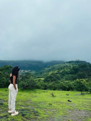Sejal Jadhav Instagram - The amount of emotions these lines holds>>>š§š¶ššŖ¬š
.
.
.
šø - @j_yoti._
.
.
.
#fyp #fypć· #foryou #love #rain #appreciatelife #grateful #gratitude #rainyday #rainy #rainforests #lonavla #indino #lifeinmetro #lonavladiaries #outfitoftheday #ootd #lookbook #style #aesthetic #ļ½ļ½
ļ½ļ½ļ½ļ½
ļ½ļ½ļ½ #theeverydayproject #instagram #instagood #instadaily #instamood #trendy #trending #sejaljadhav #goodvibes