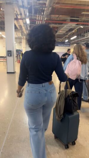 Selassie Ibrahim Instagram - Ghana and Nigeria, see you soon. Happy New Month ❤️🙏🏼🙏🏼