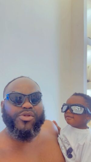 Selly Galley Instagram - Our household is quite a crazy one mostly 😄
Good morning!
@prayetietia @thefiawootwins
#TsutsuuAndDaddy🥰 #daddymoment