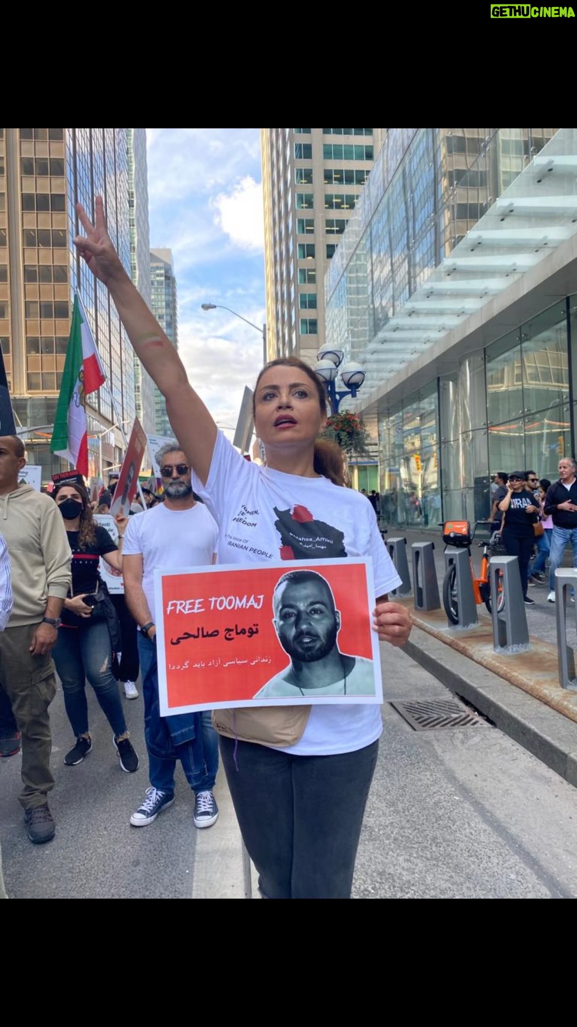 Shabnam Farshadjoo - 15.5K Likes - #freetoomaj  #freetoomajsalehi  #توماج_صالحی