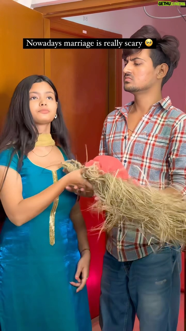 Shabnam Layek - 1.9 Million Likes - Awaz neeche 🥺 #layekfam #prashulovers #prasvcreation