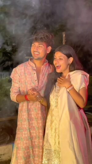 Shabnam Layek Instagram - Diwali 2k24🪔  #layekfam #prashulovers #prasvcreation