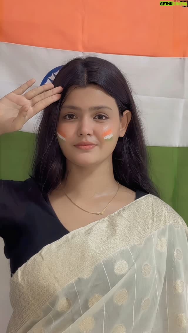 Shabnam Layek - 1.2 Million Likes - Kaisi lgi video? 😅❤️🇮🇳 #layekfam #prashulovers #prasvcreation