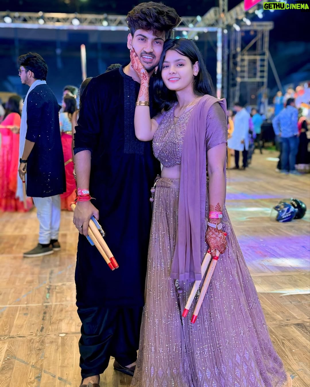 Shabnam Layek - 1.2 Million Likes - Dandiya With Pasandida Mard 🥢❤️ 

📸 :- @anmolkumarptn 

#layekfam #prashulovers #prasvcreation