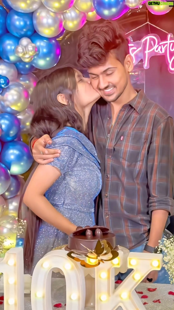 Shabnam Layek - 343K Likes - Finally 10K Subscribers Completed On My YouTube🔔 
Thank you so much guys for your love and support ❤️

📸- @anmolkumarptn 
#layekfam #prashulovers #prasvcreation