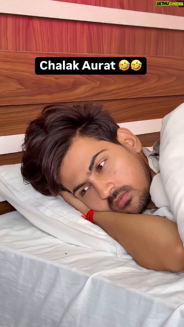 Shabnam Layek - 379K Likes - Bss isliye aaj chup hu 😏😏 #layekfam #prashulovers #prasvcreation