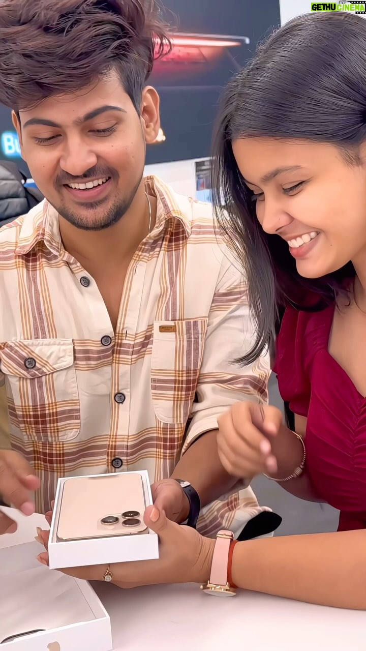 Shabnam Layek - 896.9K Likes - iPhone 16 Pro Max🔥 #layekfam #prashulovers #prasvcreation