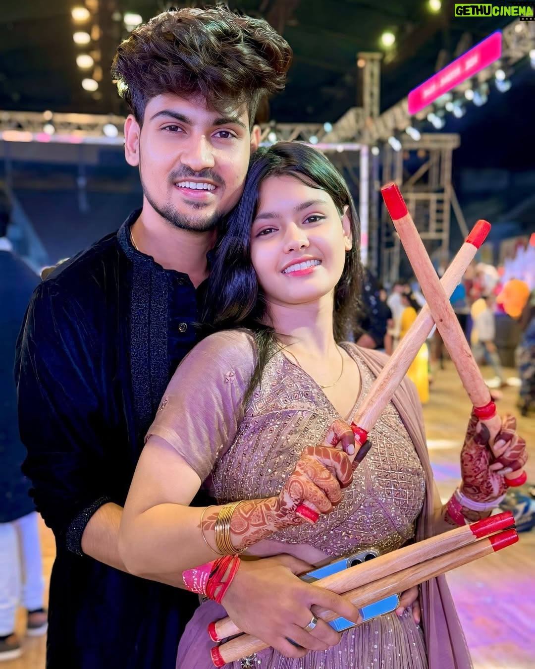 Shabnam Layek - 1.2 Million Likes - Dandiya With Pasandida Mard 🥢❤️ 

📸 :- @anmolkumarptn 

#layekfam #prashulovers #prasvcreation