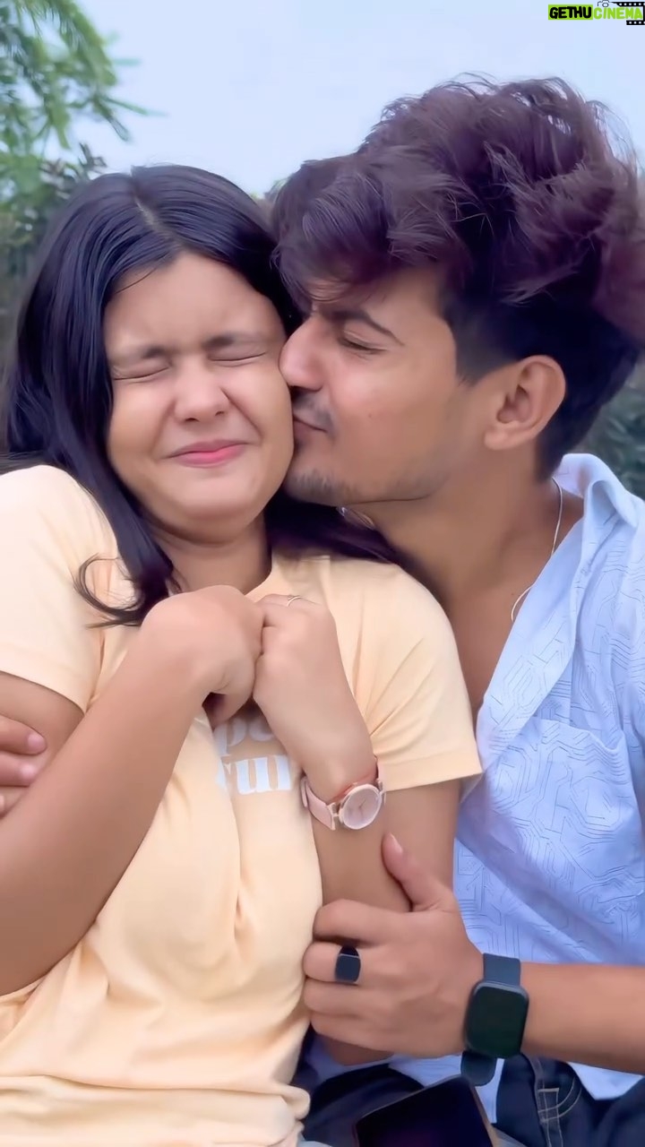 Shabnam Layek - 1 Million Likes - Kitna mann karta hai 😁❤️ #layekfam #prashulovers #prasvcreation