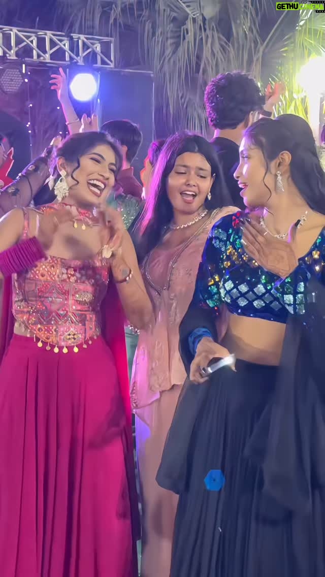 Shabnam Layek - 1.2 Million Likes - Dum dum duba duba 😍❤️ #layekfam #prashulovers #prasvcreation