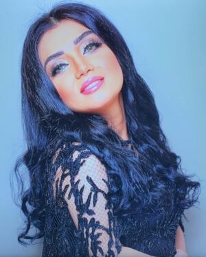 Shahd El Yaseen Instagram - سعيدة جدآ لأني سأصبح ام للمرة الاولى اللهم قر عيني برؤية جنيني سالما معافآ بين احضاني تصوير خالد القطان @photome_photography @khaled_line