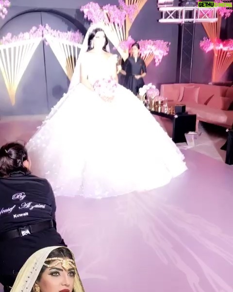 Shahd El Yaseen - 36.9K Likes - شكر خاص للمصمم العالمي المبدع الي كانت طلتي الجميله ليلة عرسي من تصميمه الرائع المصمم يوسف الجسمي جسميكو جزيل الشكر لأنك كنت مهتم بأدق التفاصيل من نفنوف العرس والطرحه وحرصت على إنك تطلعني بأجمل طله راقيه @yousef_aljasmiه