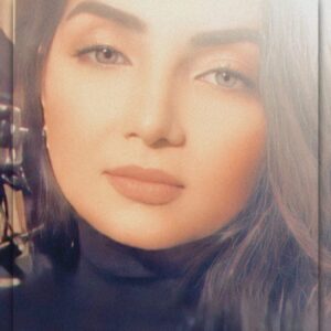 Shahd El Yaseen Instagram - هذي الحياة جميلة في عين من لبس التفاؤل والرضا❤️💐مساء الورد💐