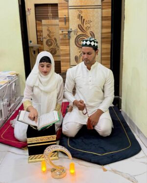 Shahina Ansari Instagram - Ramzan Ka Chand Mubarak Instagram Family 🌙💚✨
.
#trending #instagram #photo #photography #photooftheday #picoftheday #muslim #islam #ramzan #instamood #instadaily #explore #explorarpage #foryou #foryoupage #love #husbandandwife #couples #trendingsong #viralpost #viral