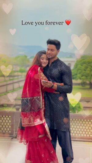 Shahina Ansari Instagram - Qurbani ke din aa rhe h murshad 😁
Suit from @ayesha_collection_ac
@little_sahilkhan_007
#reels #explore #viral #love #couplesgoals #eidaladha#aurangabad #bibikamaqbara