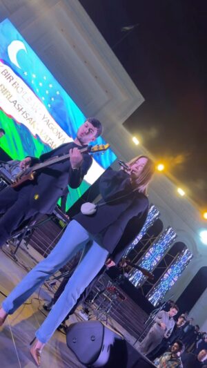 Shahlo Akhmedova Instagram - XYZ 🎸