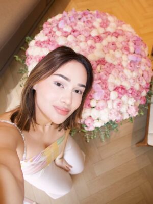 Shahlo Akhmedova Instagram - Blooming, just like me 💕