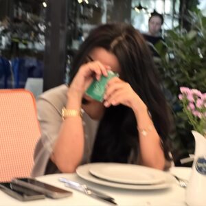 Shahzoda Instagram - Улыбнись😅 #Алҳамдулиллаҳ