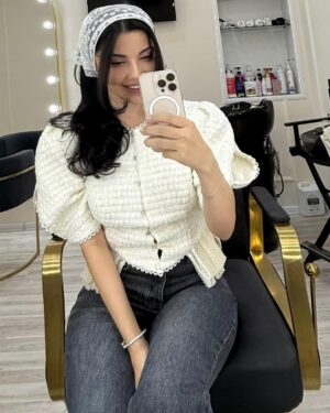 Shahzoda Instagram - Принцессой, а не воином
Пусть это будет мой путь.. #Алҳамдулиллаҳ🕊️